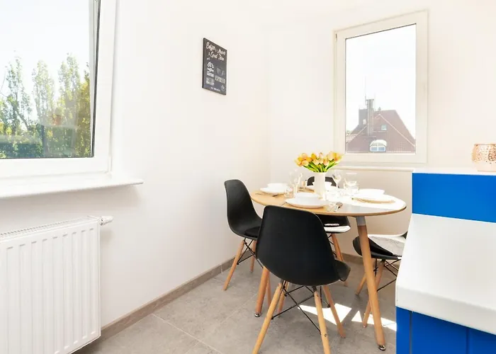 Totu Seaside Helska דירה סופוט